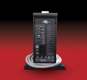 MK Battery Acculader voor uw scootmobiel (24V 8 Ah MK Battery)