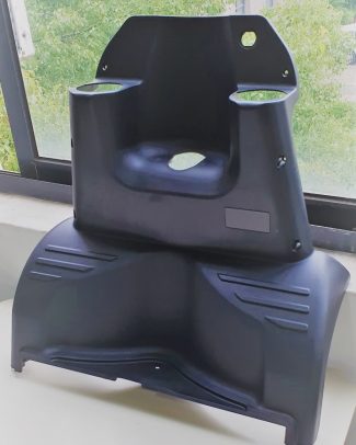 Afikim Afikim binnenkap inclusief bekerhouders kleur zwart - Breeze C4 PLUS