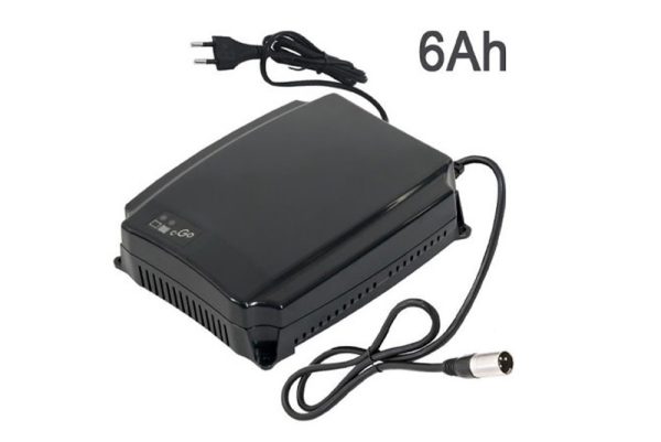 C-Go Impulse S6 (24V-6AH) Acculader van Victron Energy voor uw scootmobiel