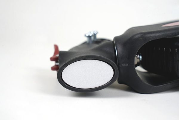 Wheelzahead Witte reflectors voor de voorkant van de voorvork van uw Wheelzahead TRACK 3.0 rollator (2 stuks)